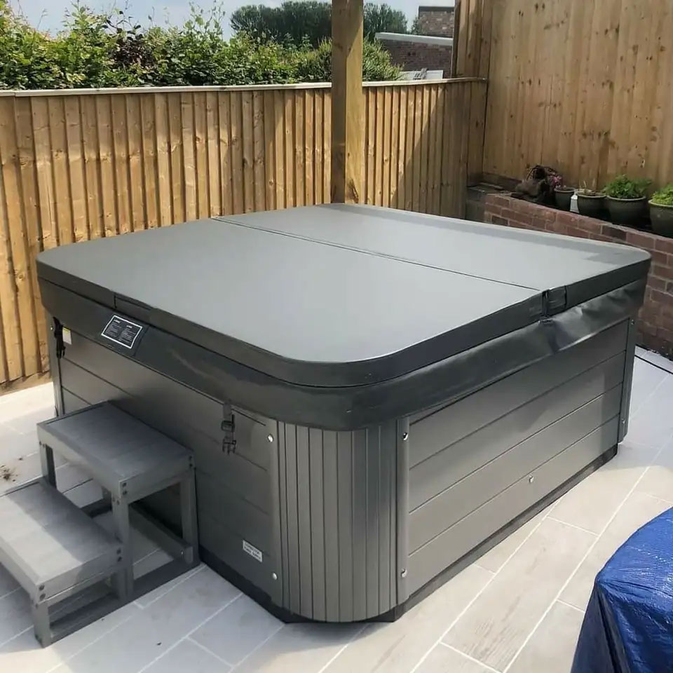Hot Tub - Save Money On Your Bills Hot Tub - Save Money On Your Bills