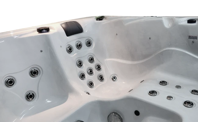 ESG-520D - 4 person hot tub_www.elitespagardens.ie